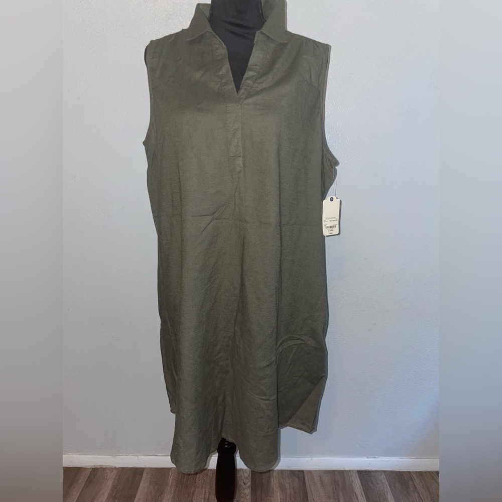 St. John's Bay Cream Branded Apparel Tag